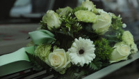 pohřeb flowers-4839339 1280